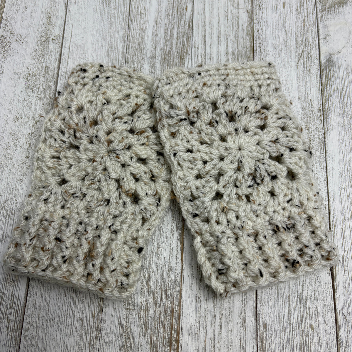 Ivory Tweed Fingerless Gloves