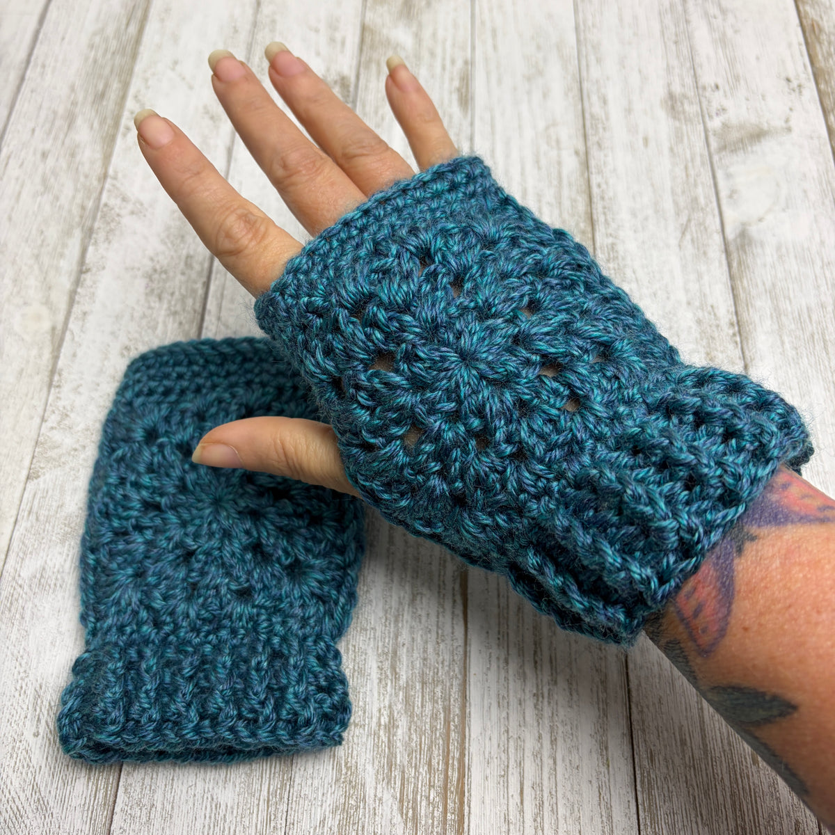 Glacier Bay Fingerless Gloves